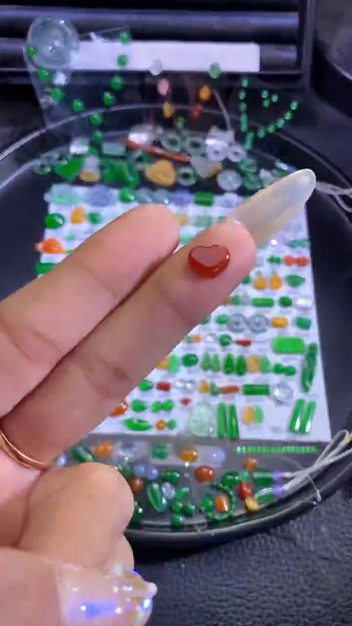 未镶嵌挂件翡翠爱心