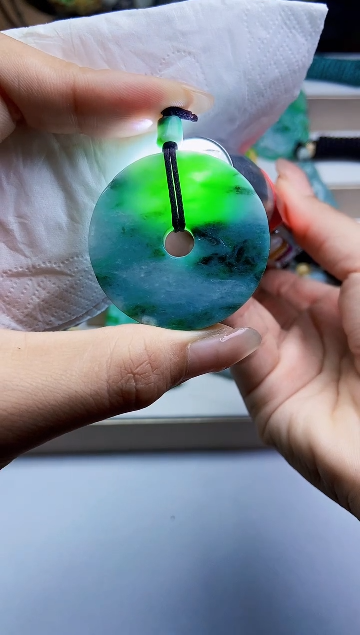 颈饰未镶嵌翡翠翡翠A货