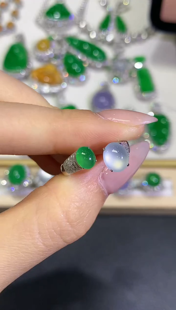 【闪购商品】翡翠颈饰18K金镶嵌团购20