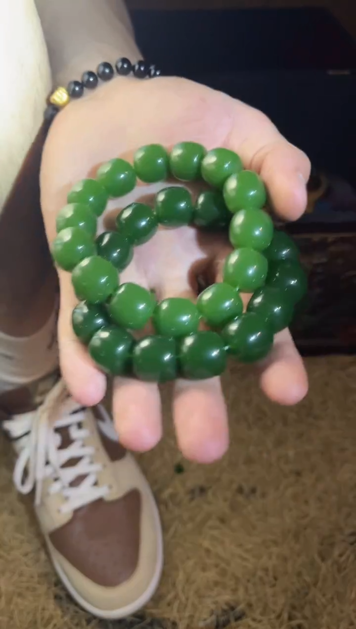 【闪购商品】【闪购商品】绿色竹节手串一个