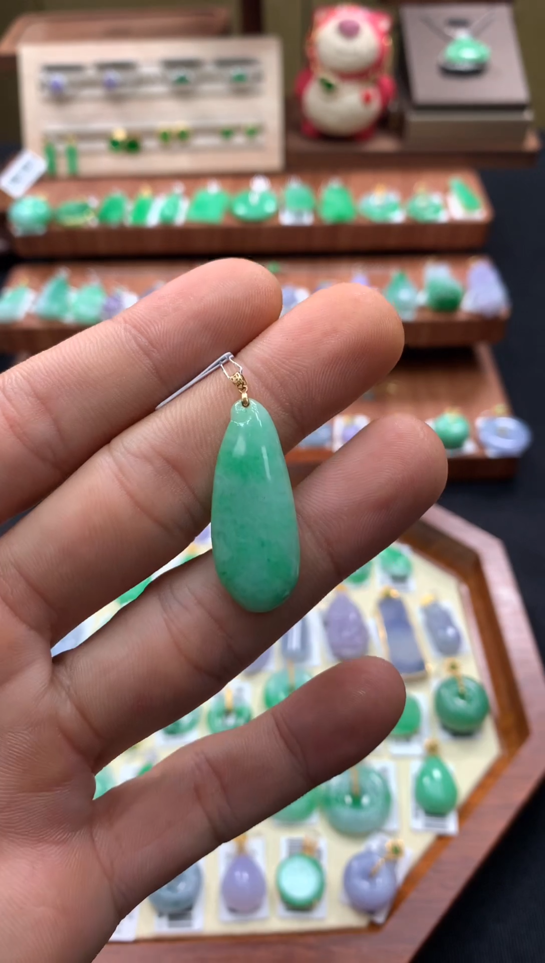 吊坠(不含链)18K金镶嵌翡翠福瓜