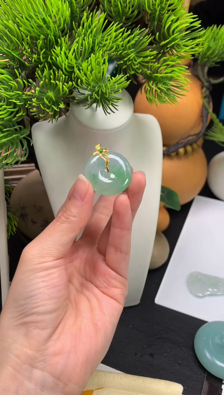 未镶嵌定制翡翠富***虾---118275