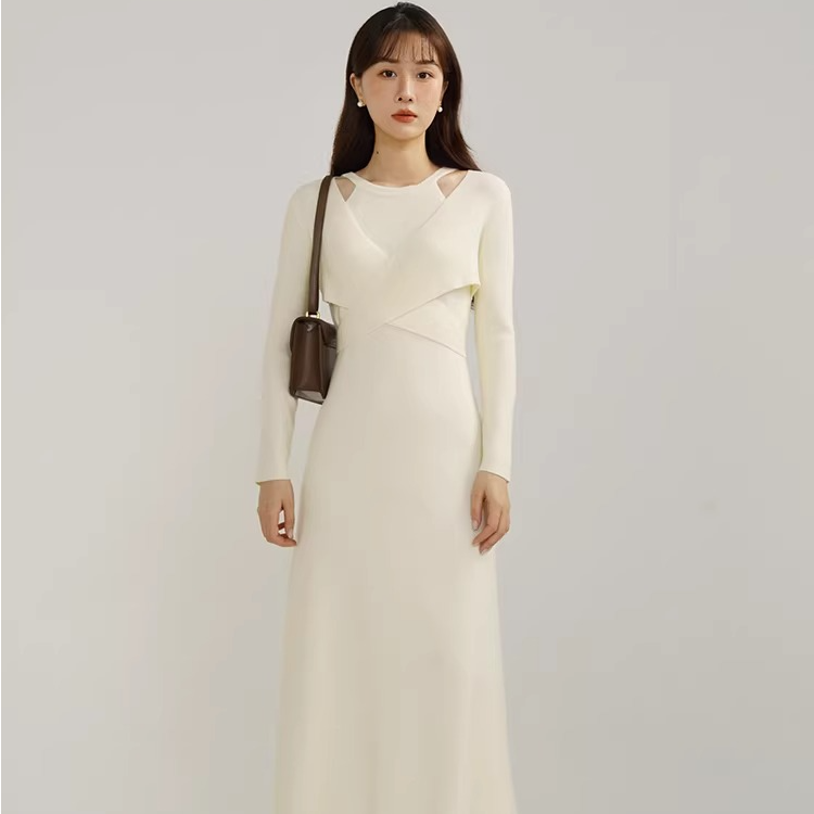 J瞌睡兔【清苍黑加仑】挂脖假两件针织连衣裙女秋冬气质长裙子22431