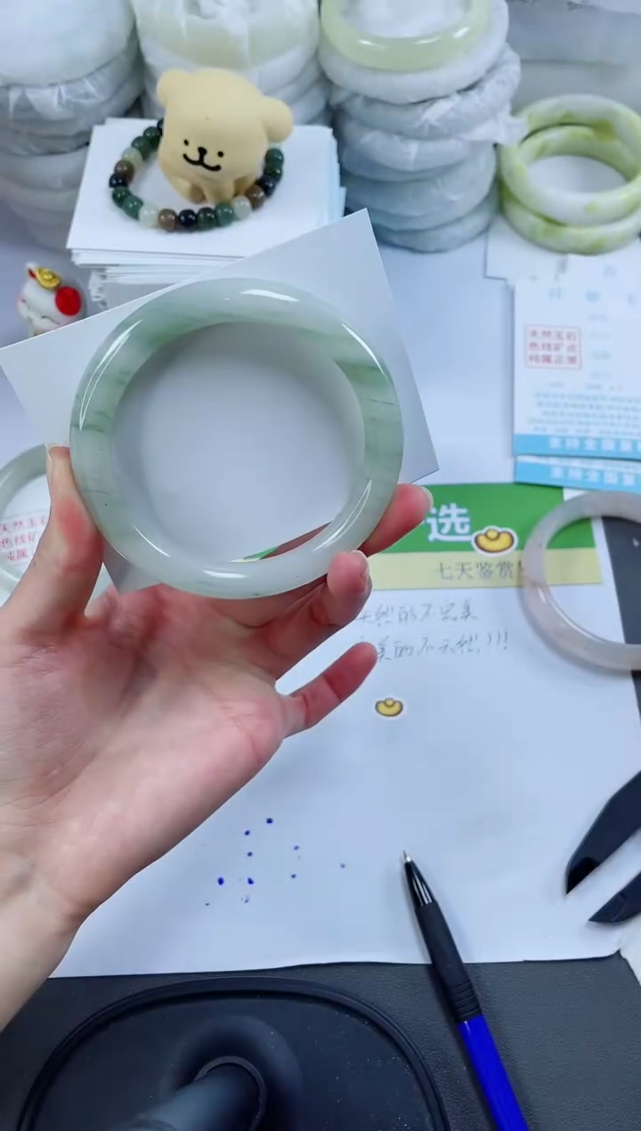 【闪购商品】石英质玉手镯未镶嵌271-62