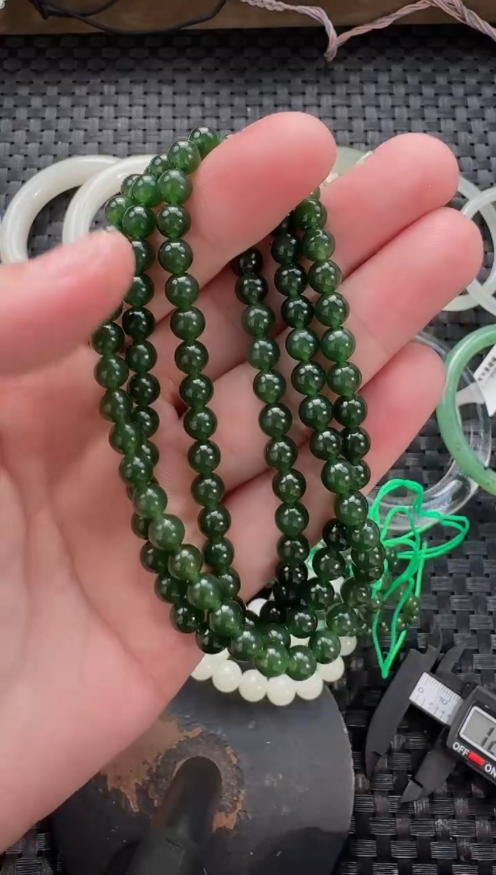颈饰未镶嵌和田玉6mm碧玉108（带扣头）（多样性发货拍一发一）