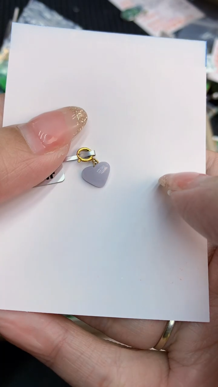 翡翠未镶嵌颈饰             8