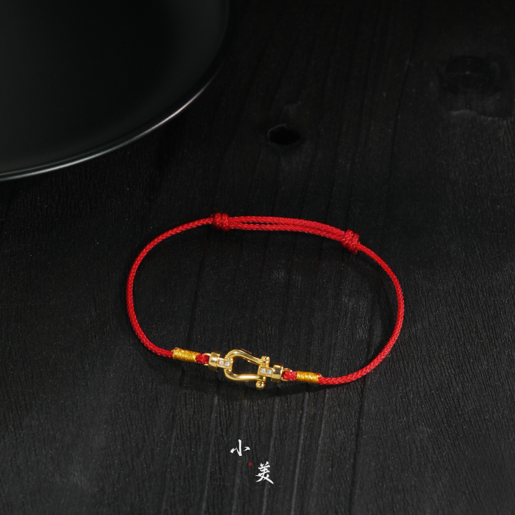 18K金马蹄红手绳 G90597