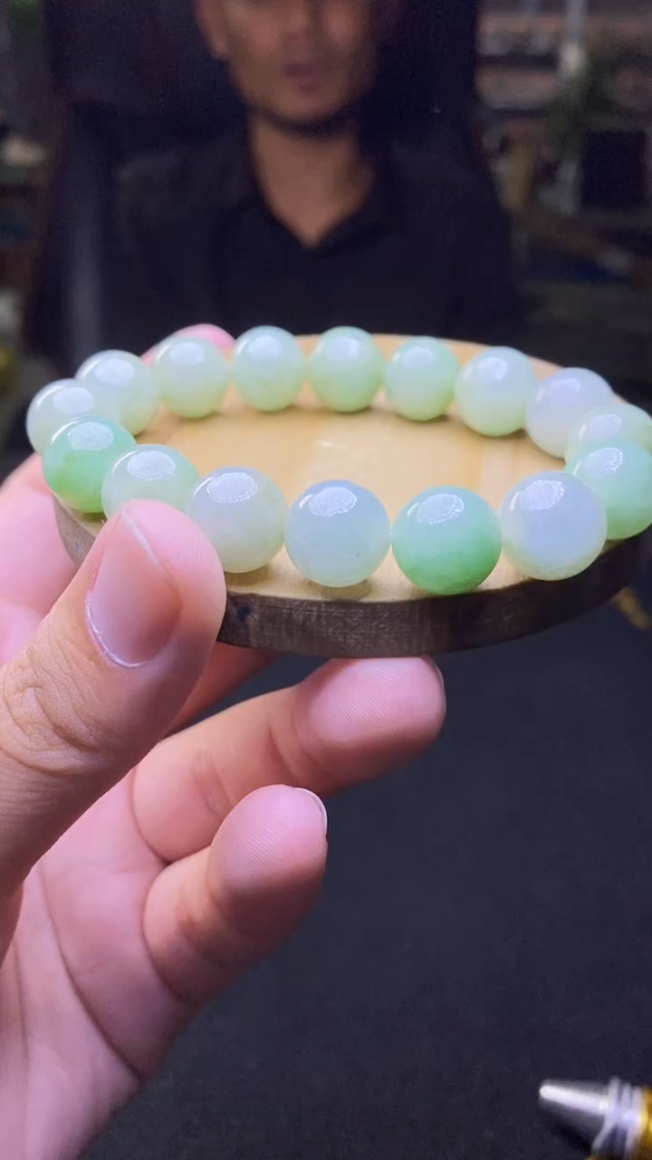 定制翡翠未镶嵌天然缅甸A货翡翠，多样性发货，拍一发一