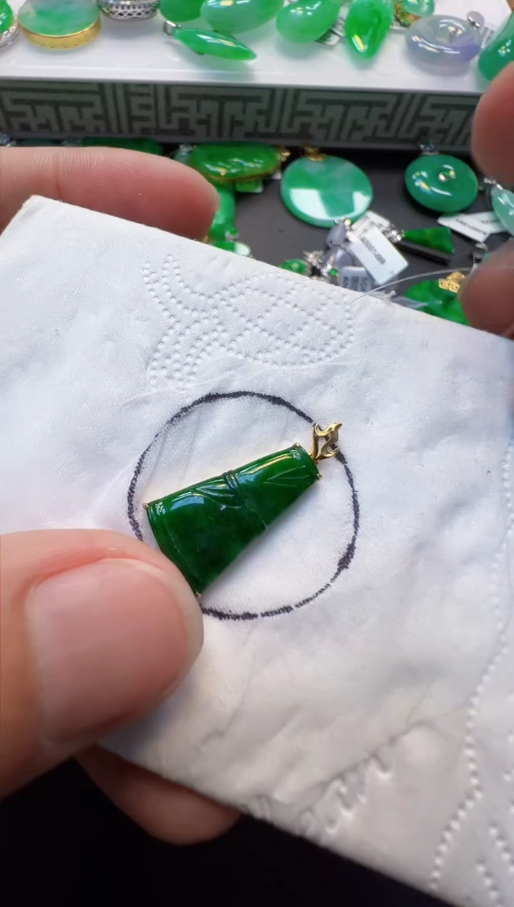 翡翠18K金镶嵌吊坠(不含链)竹节