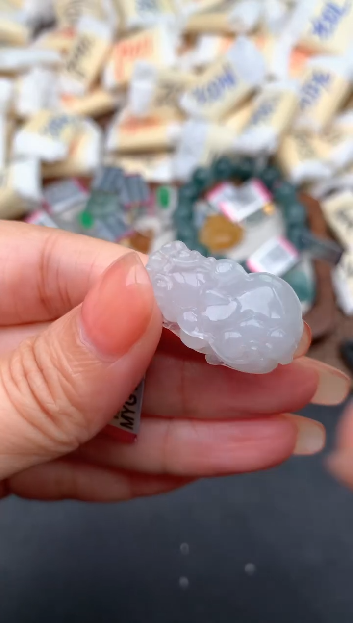 未镶嵌挂件翡翠一