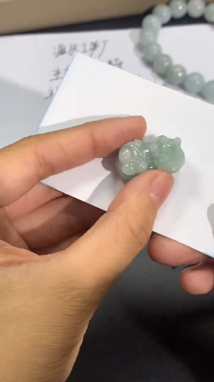 颈饰未镶嵌翡翠1