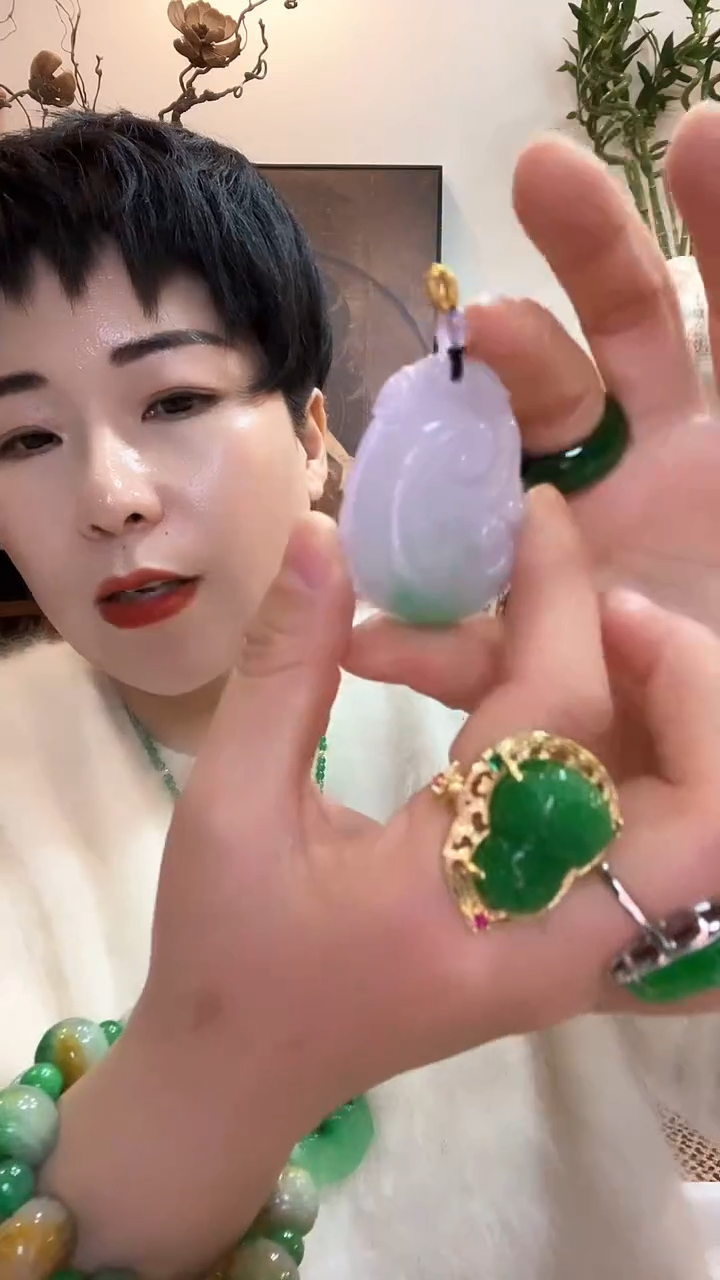 吊坠(赠链)未镶嵌翡翠466