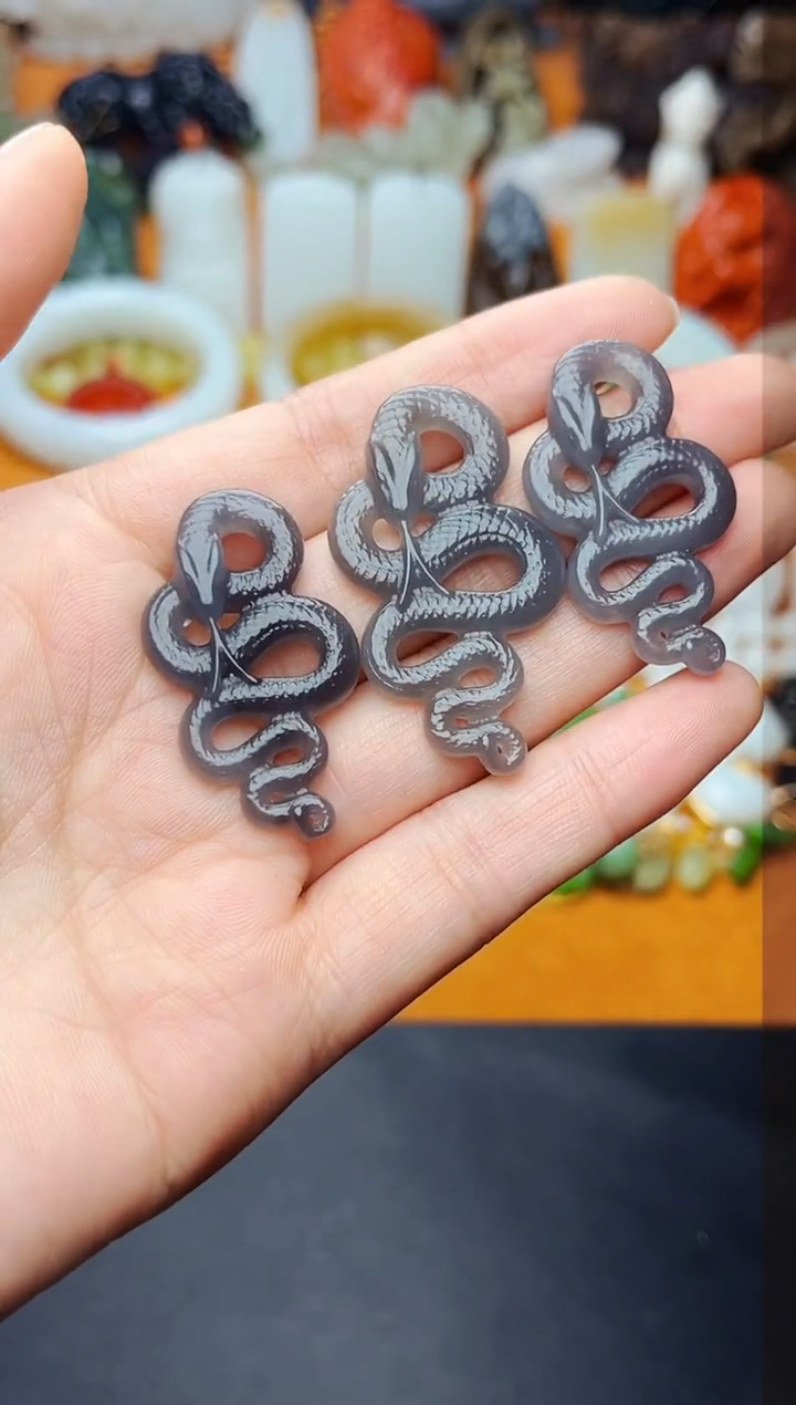 【闪购商品】和田玉颈饰未镶嵌小蛇多样性拍一发一