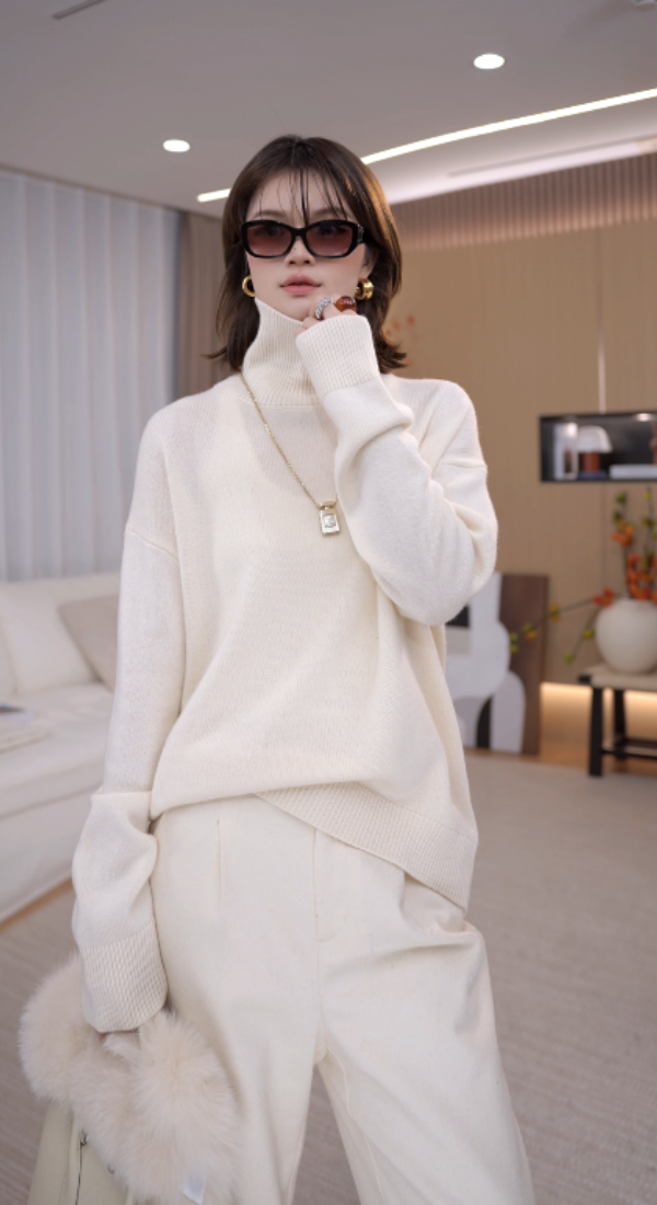 老马Malinlin冬季山羊绒慵懒感软糯半高领纯色针织衫