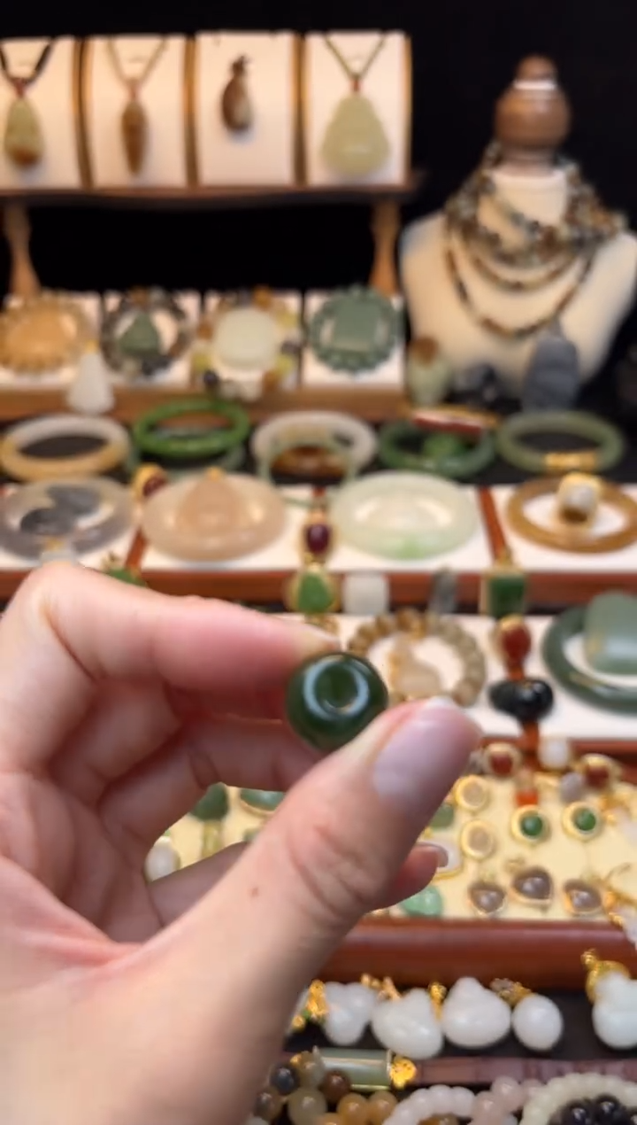 【闪购商品】和田玉挂件未镶嵌1