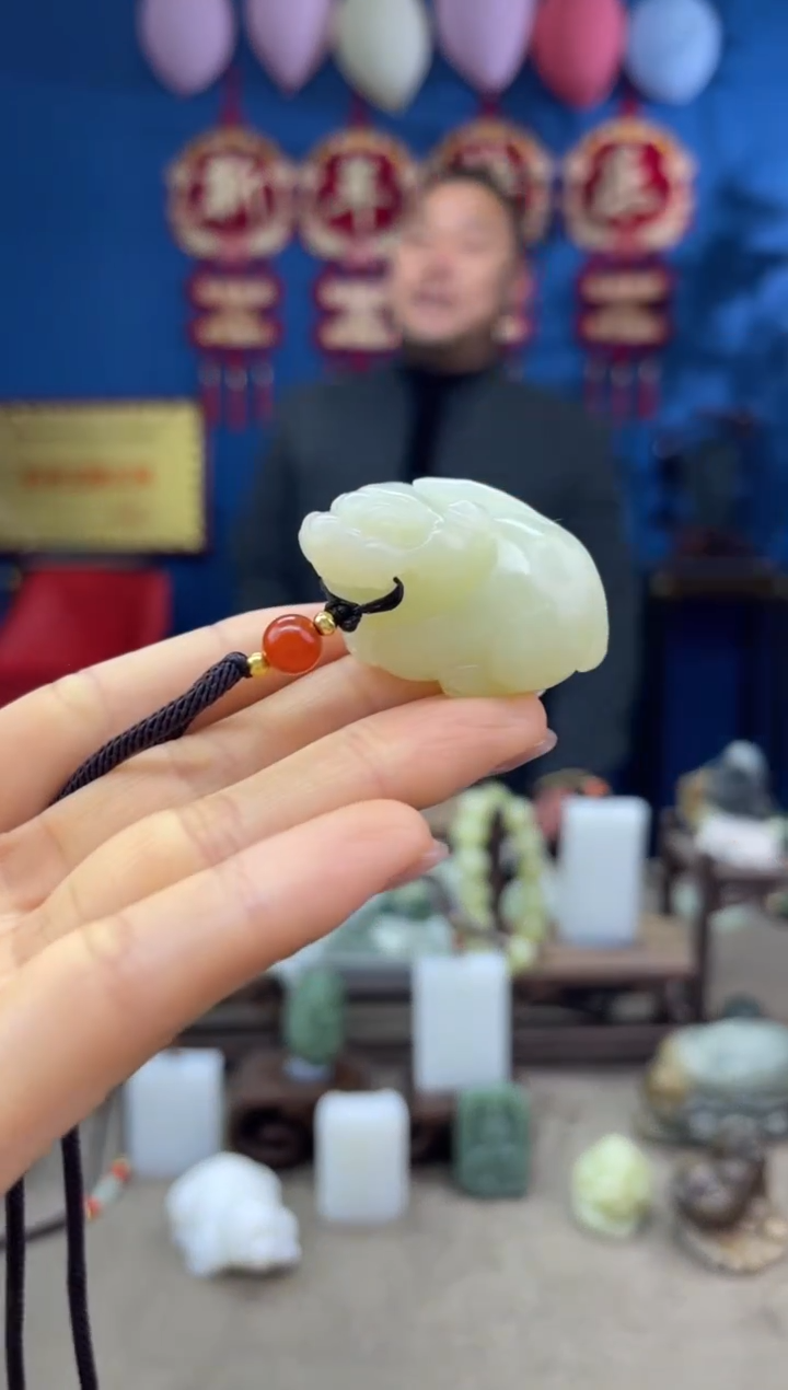 【闪购商品】和田玉颈饰未镶嵌1