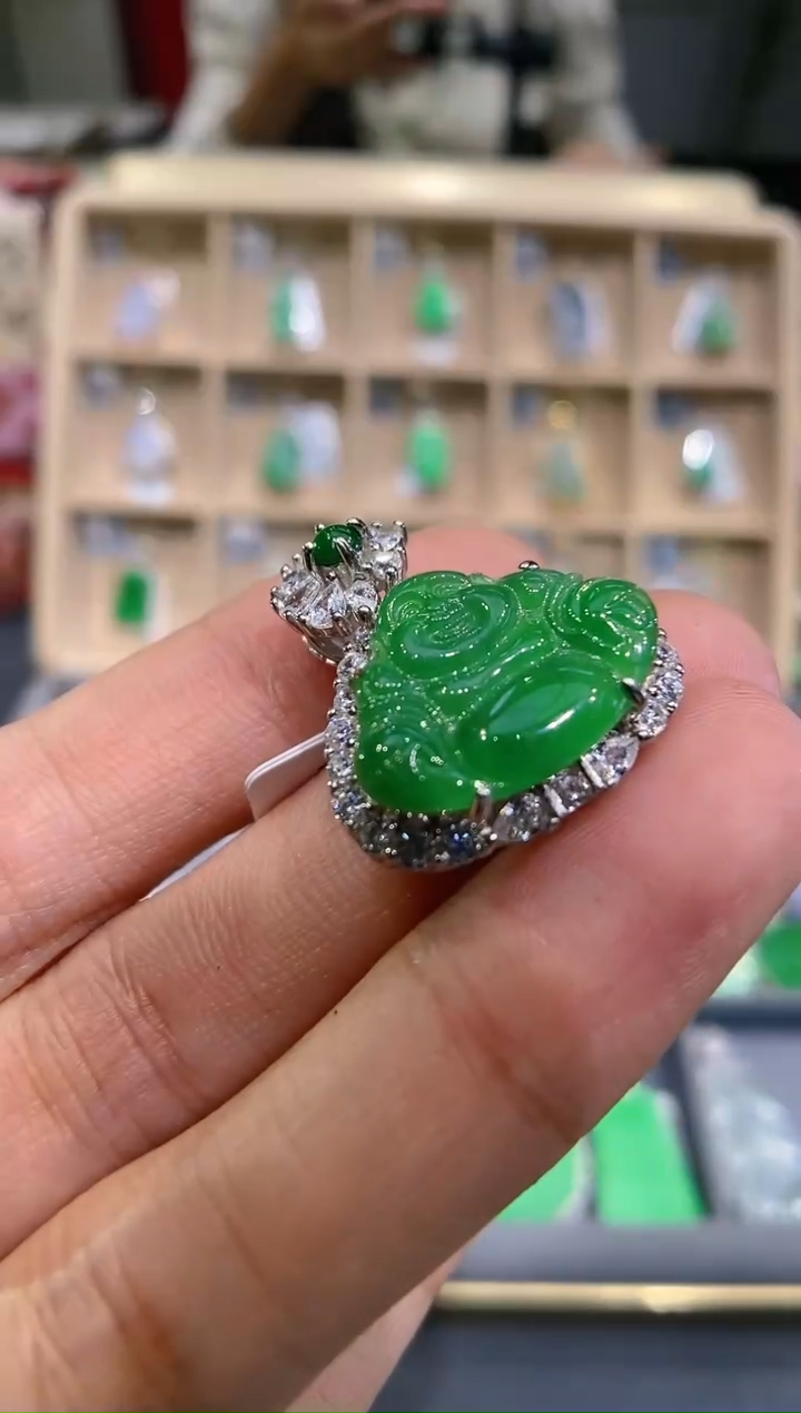 【闪购商品】翡翠吊坠(不含链)银S925镶嵌佛公