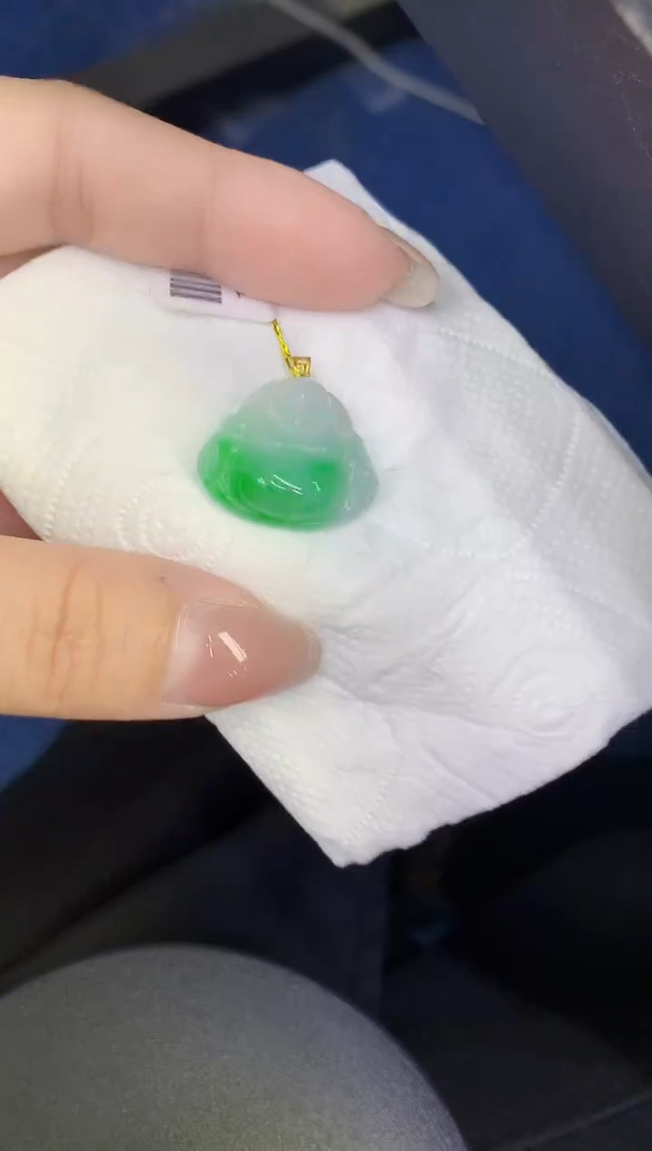 颈饰18K金镶嵌翡翠缅甸天然翡翠A货