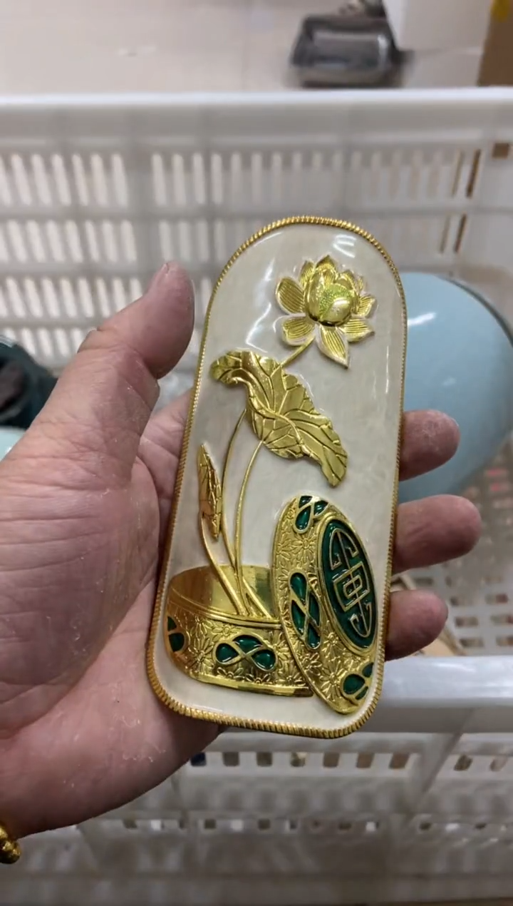 杯无运费险有瑕疵的摄影的产品有使用过的痕迹有点脏介意勿拍