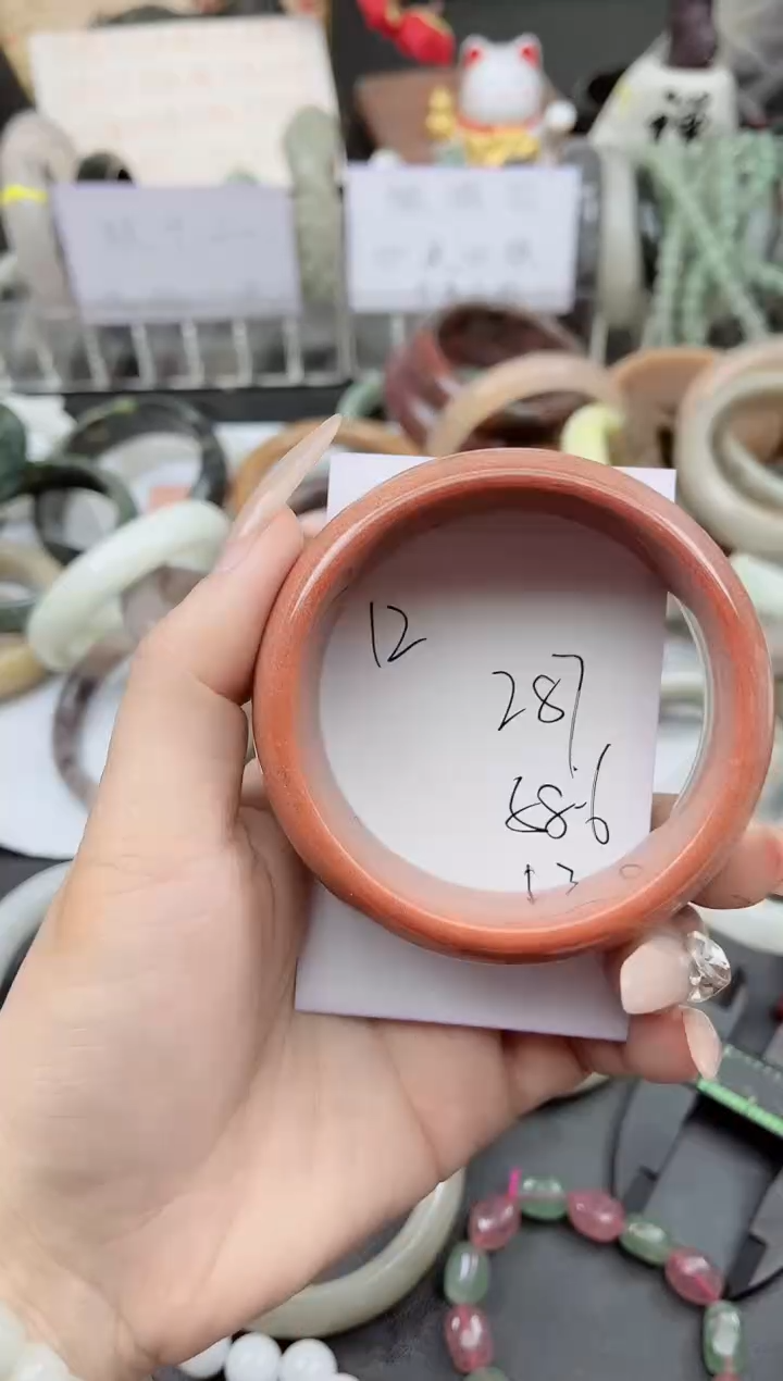 未镶嵌手镯石英质玉287