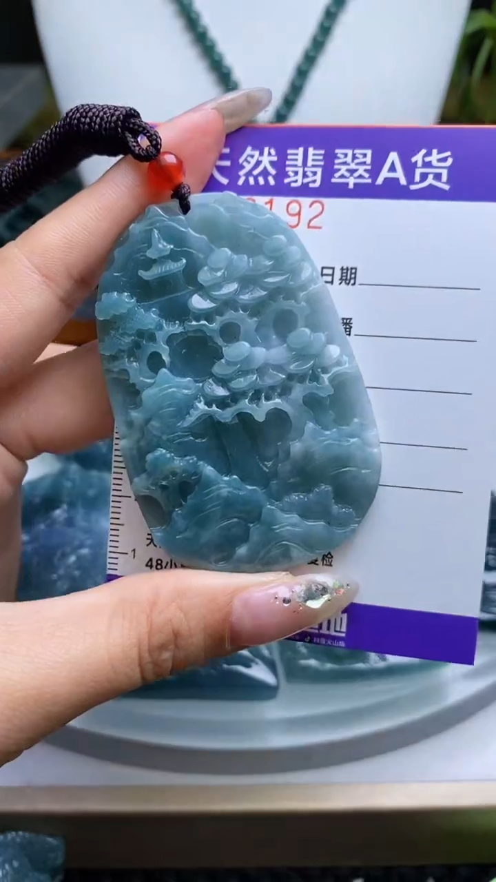 【闪购商品】翡翠颈饰未镶嵌11111111