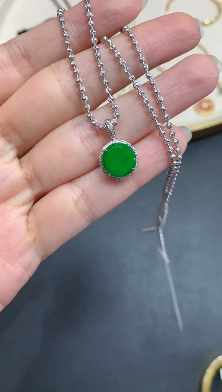 【闪购商品】翡翠吊坠(不含链)18K金镶嵌A938|2800