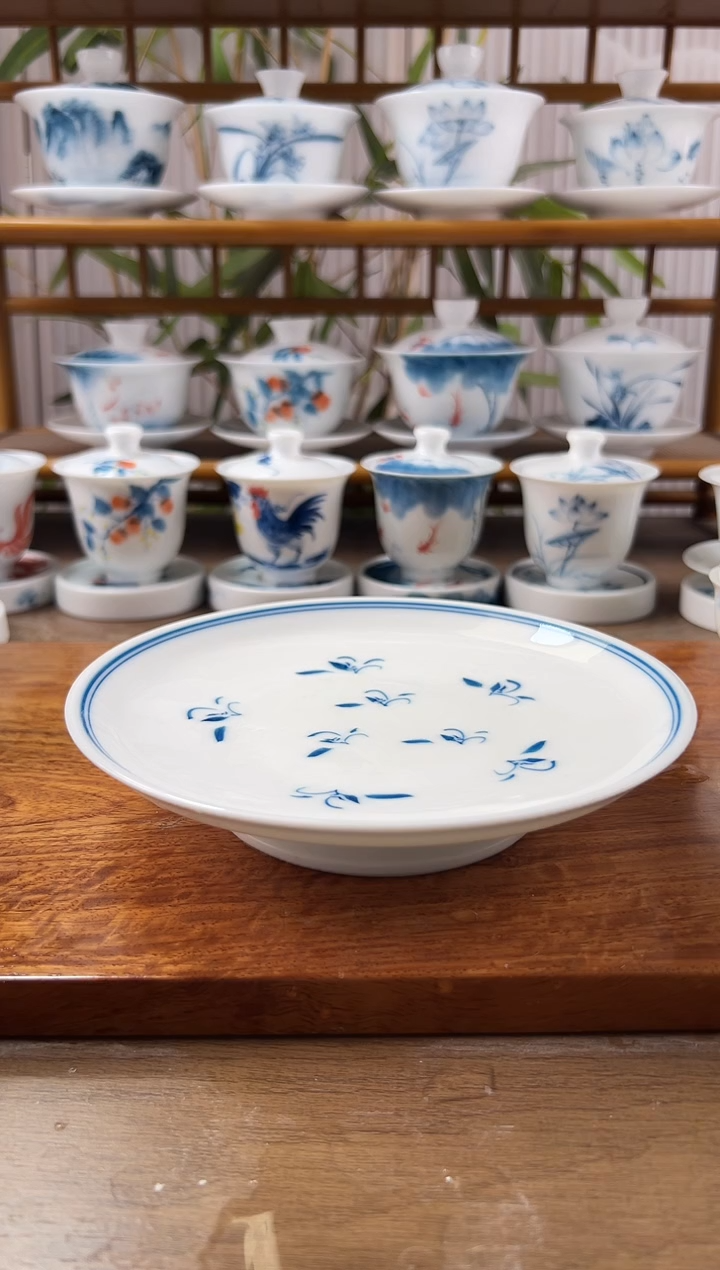 微瑕手绘玉兰壶承