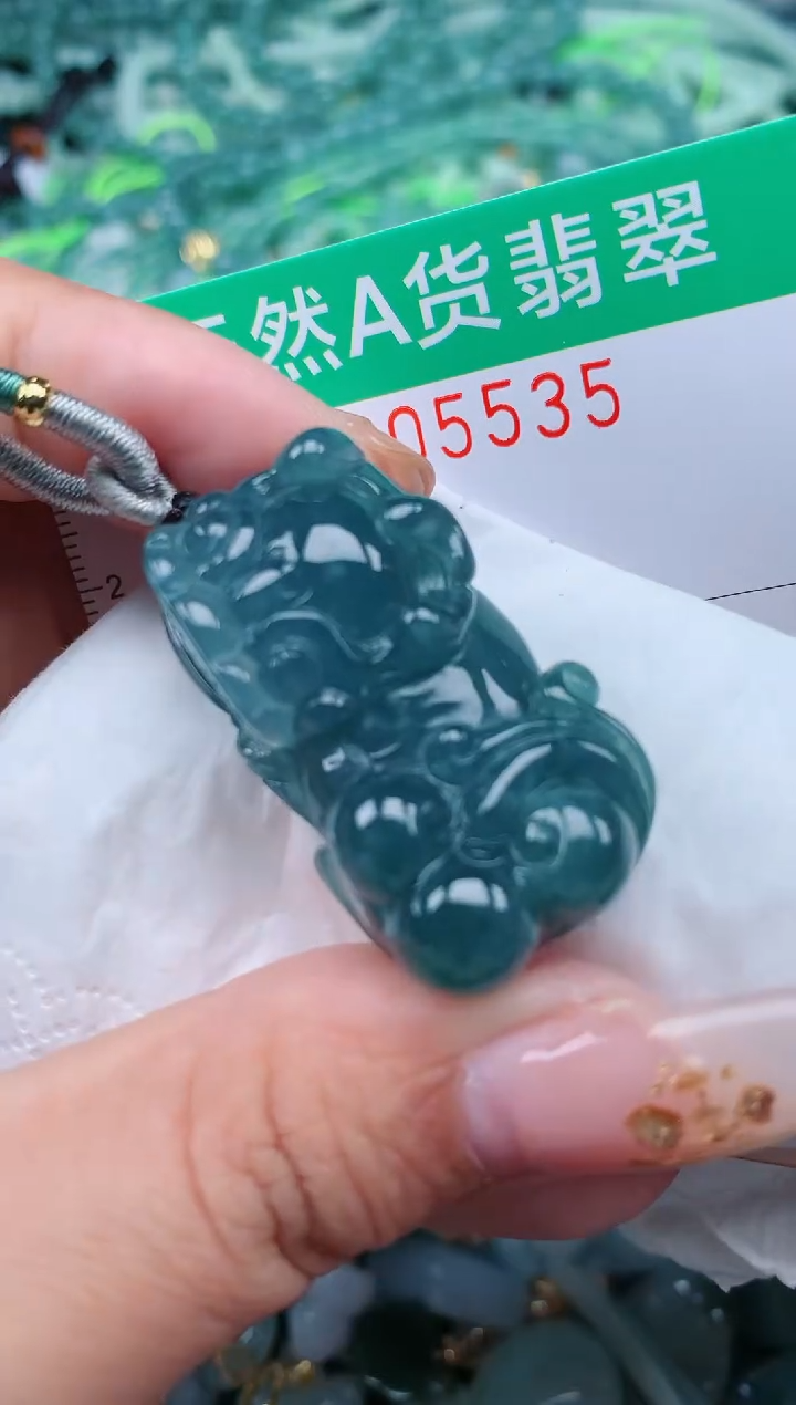 【闪购商品】翡翠颈饰未镶嵌.0005535