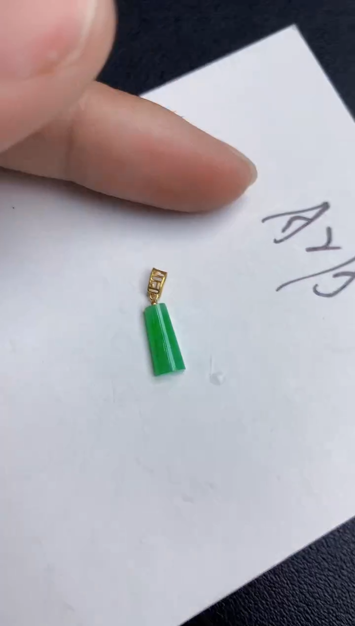 【闪购商品】翡翠颈饰18K金镶嵌000000000