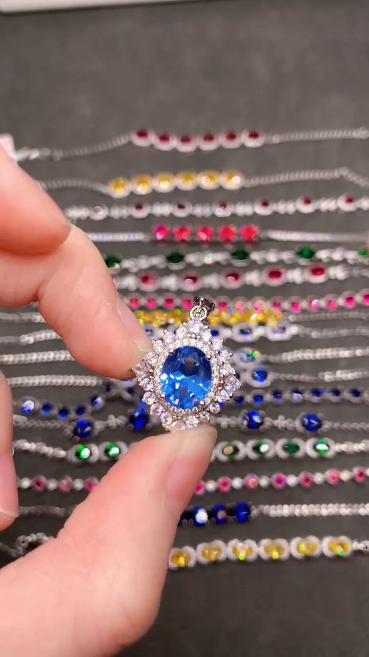 【闪购商品】海蓝宝石颈饰银S925镶嵌......