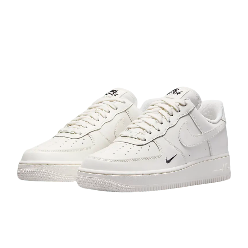 NIKE/耐克官方女子air Force 1 Low空军一号运动板鞋-HF1058-133