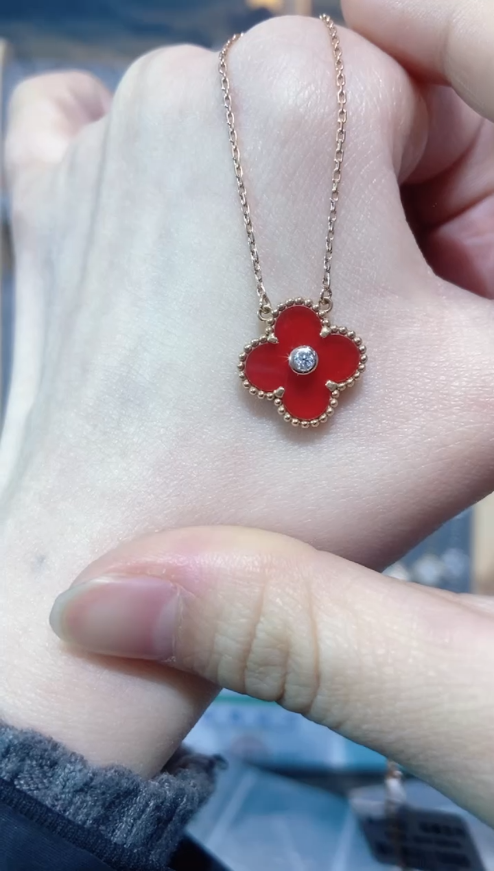 套链18K金镶嵌钻石钻石K玫单钻红草