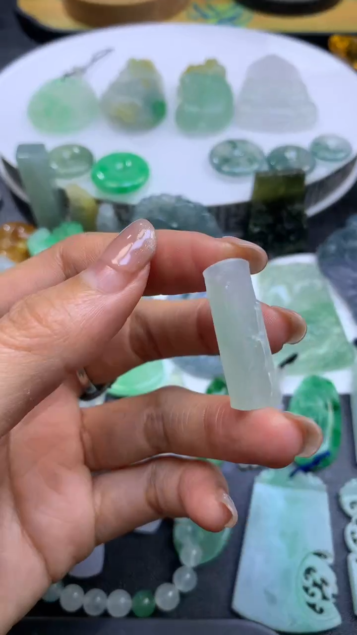 【闪购商品】定制翡翠未镶嵌翡翠