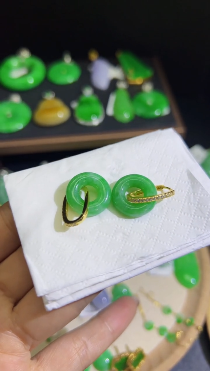 【闪购商品】翡翠耳饰银S925镶嵌Q缅料A货翡翠/支持复检/一件