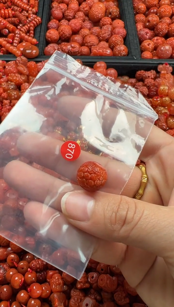 【闪购商品】南红玛瑙颈饰未镶嵌1