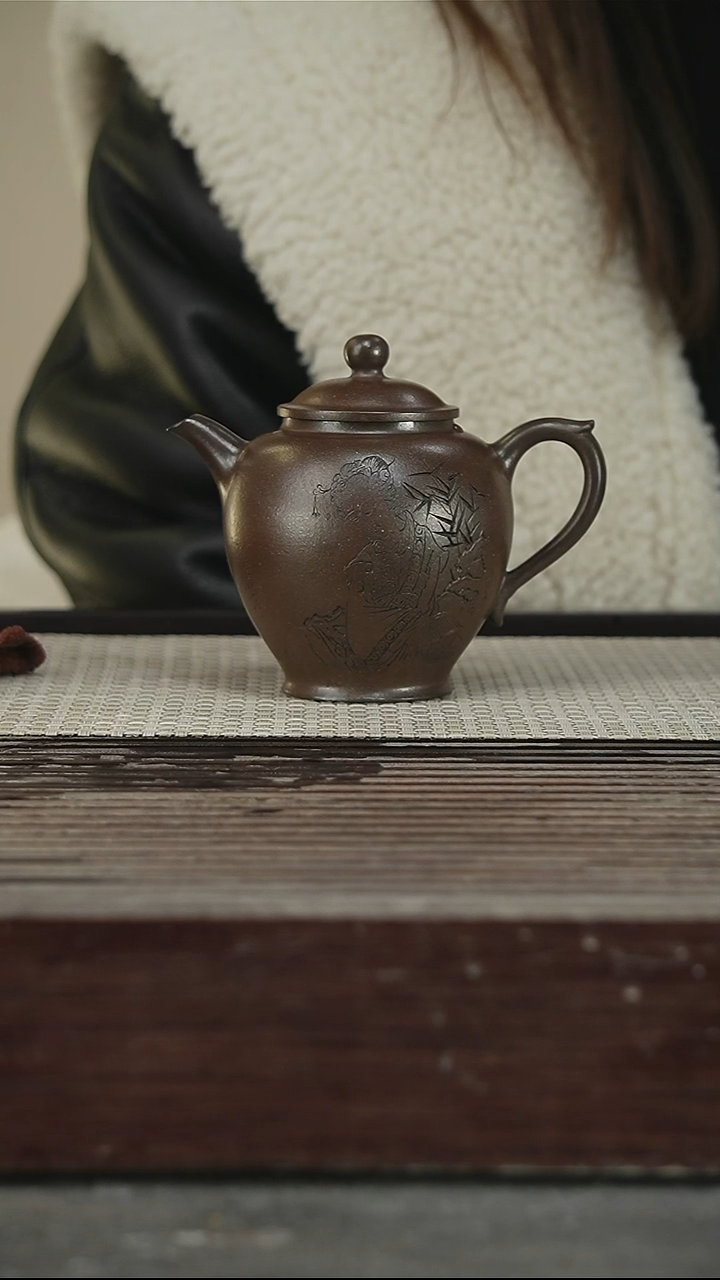 茶壶紫砂66号260CC