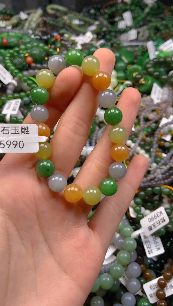 和田玉未镶嵌颈饰1