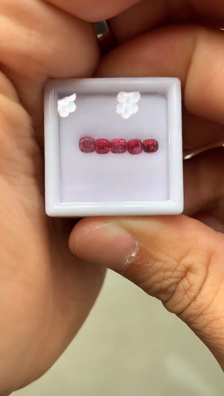 【闪购商品】定制尖晶石裸石未镶嵌枕型 一盒5/P 1.26ct