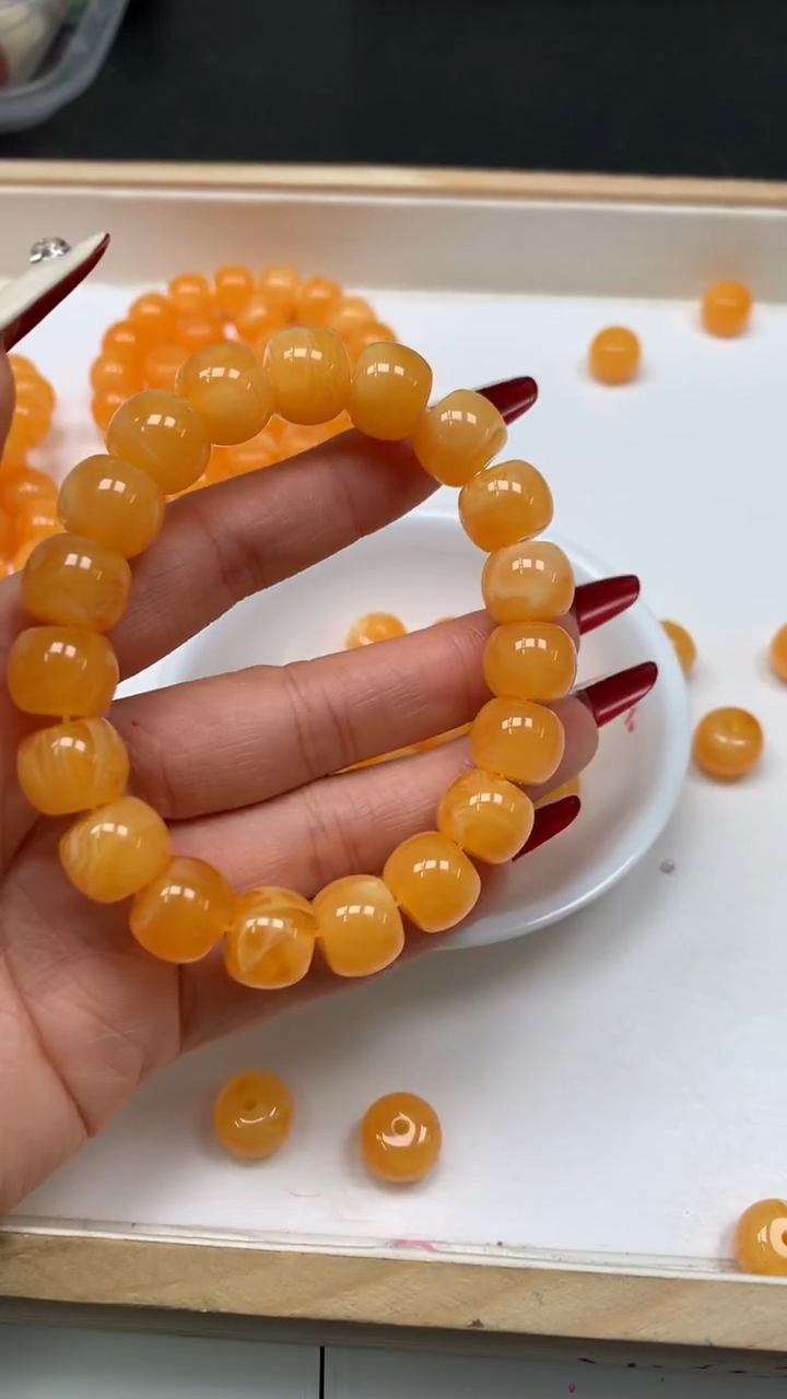 裸石蜜蜡未镶嵌A20 鸡油黄蜜蜡10*12mm10个6.8元