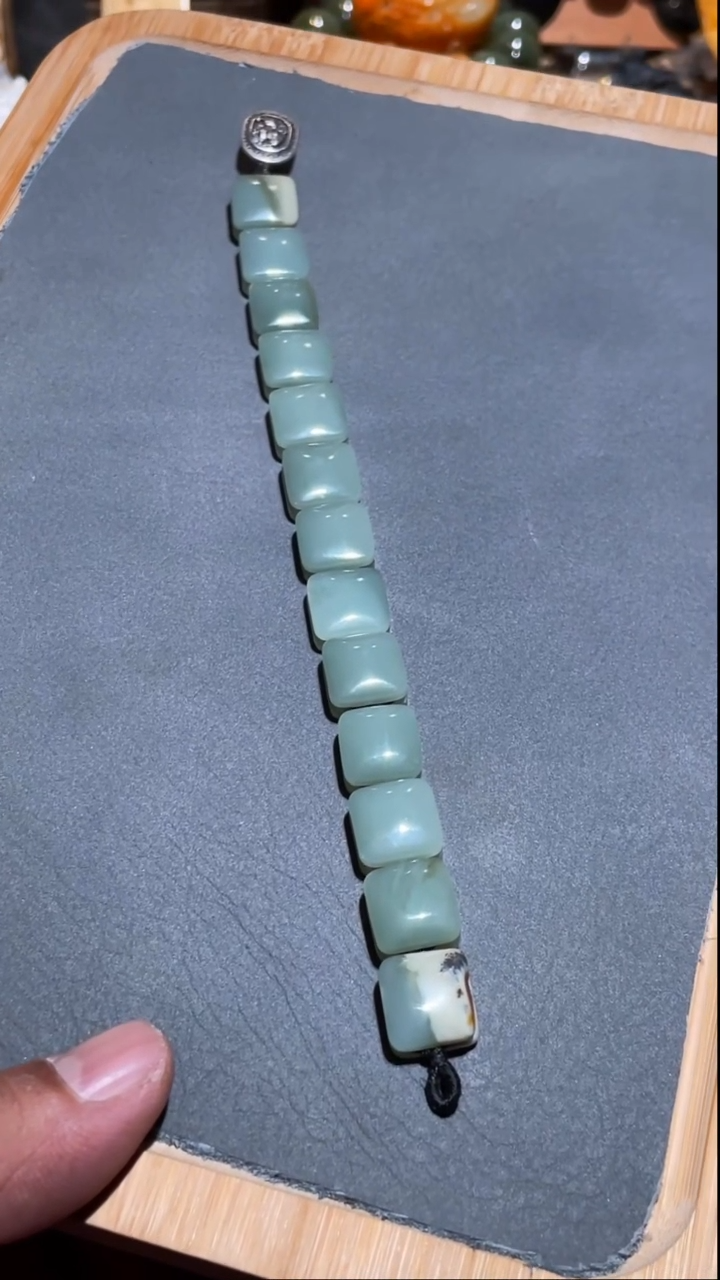 定制和田玉hss   方形款式挂件