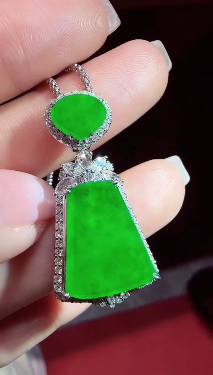 【闪购商品】翡翠吊坠(不含链)18K金镶嵌无事牌