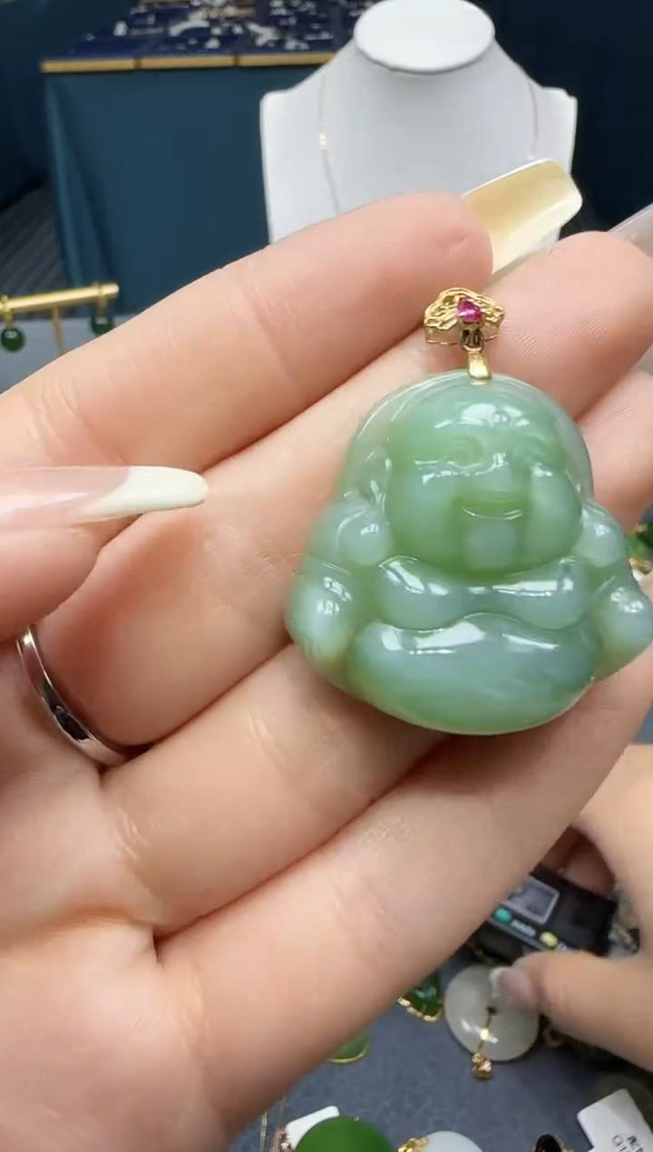 【闪购商品】和田玉挂件18K金镶嵌1