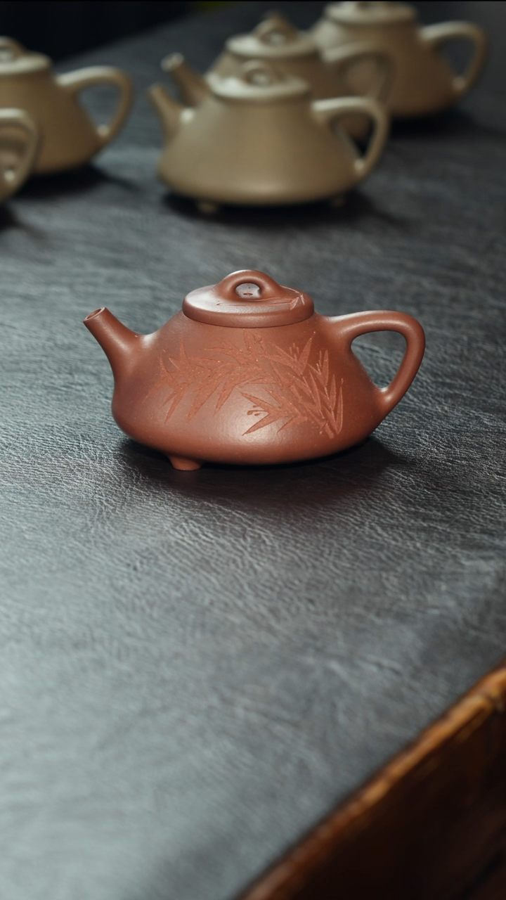 茶壶紫砂半手紫泥刻绘竹子子冶