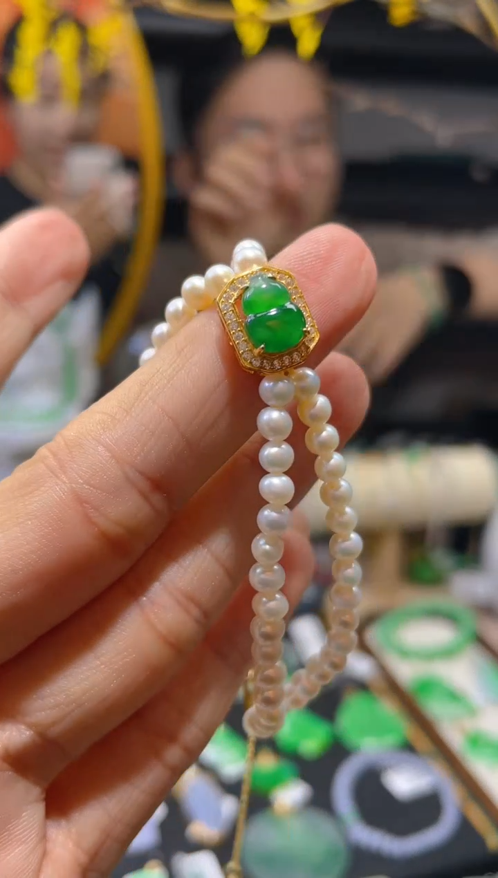 【闪购商品】翡翠颈饰未镶嵌假一赔三