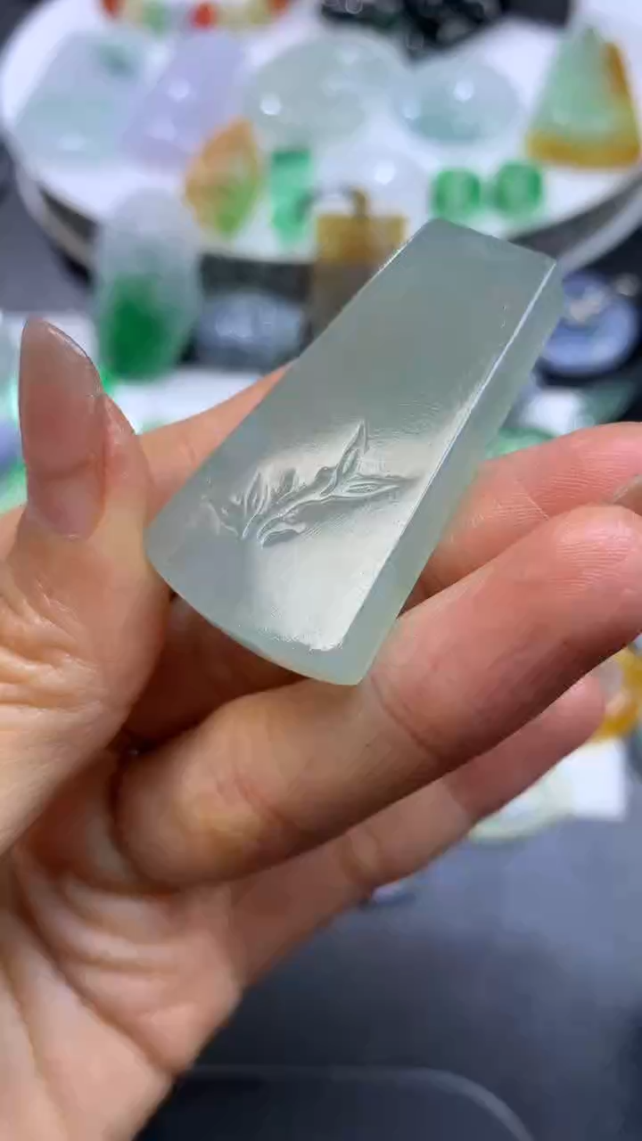 【闪购商品】定制翡翠未镶嵌翡翠