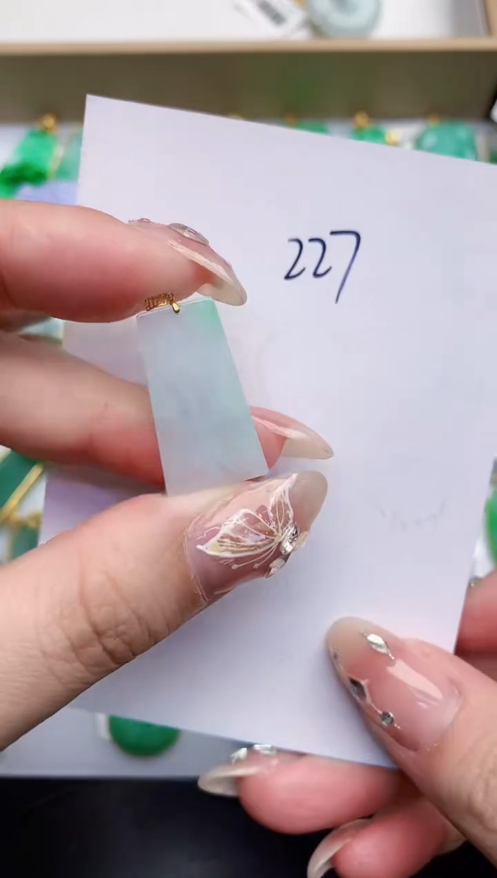 【闪购商品】翡翠颈饰18K金镶嵌00000000000