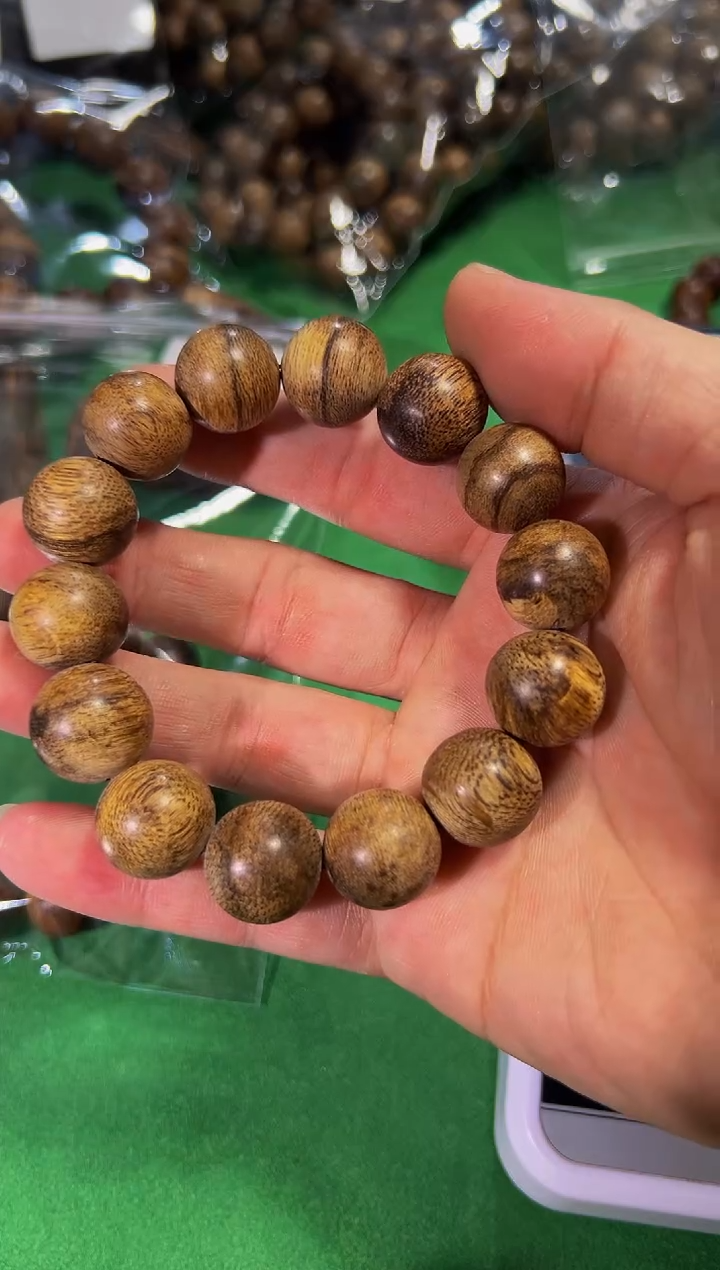 【闪购商品】沉香手串103号16惠安芽庄26g多样性发一