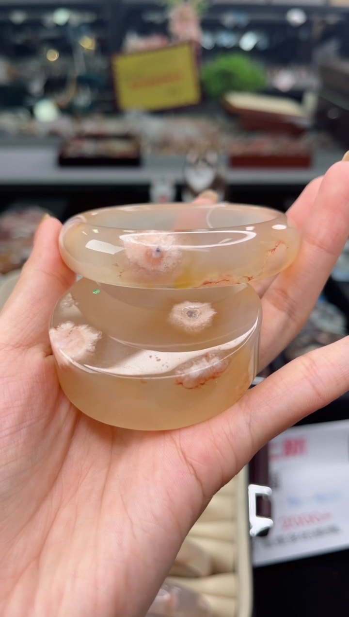 【闪购商品】石英质玉手镯未镶嵌58圈口（赠品镯心）6572396