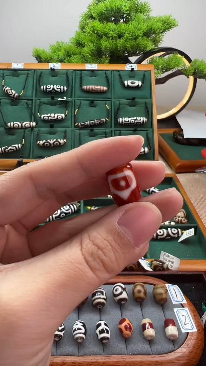 玛瑙/玉髓（覆膜）颈饰未镶嵌107.（微瑕随机发货）