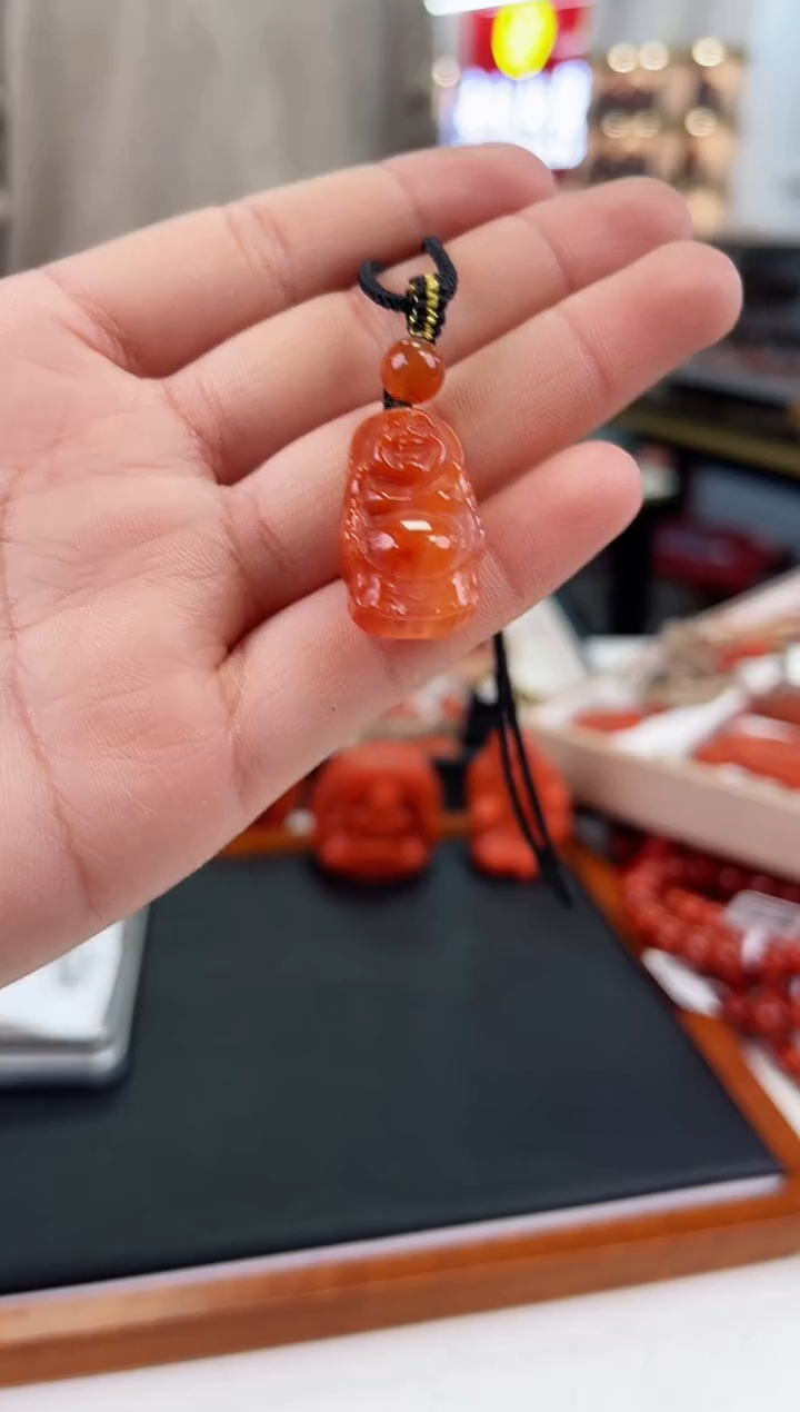 【闪购商品】南红玛瑙吊坠未镶嵌一个/条
